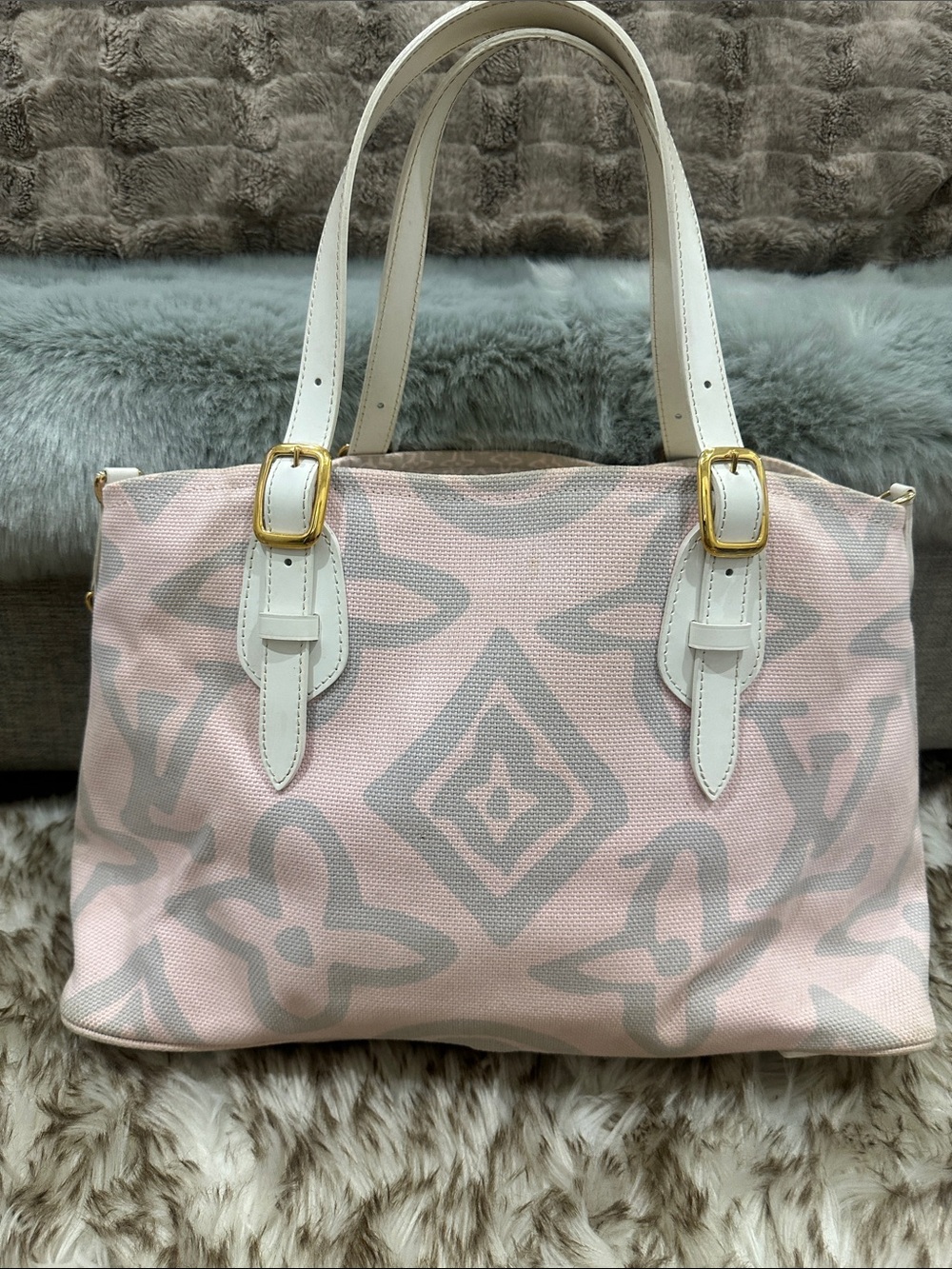 LOUIS VUITTON LIMITED EDITION Blush Pink Canvas Tote with White Leather Trim - Picture 5 of 10